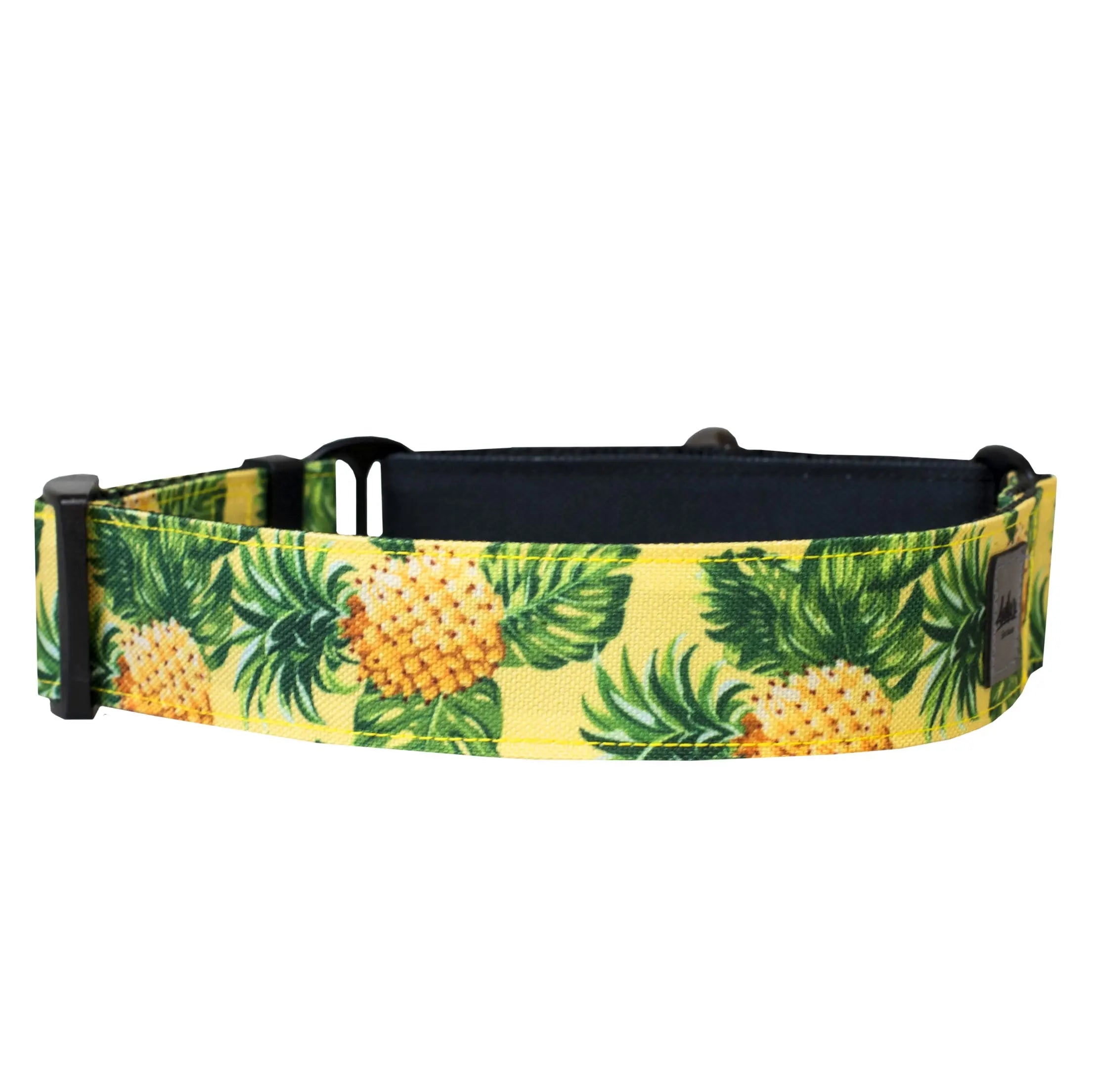 Collier Martingale en tissus AMAROK pour gros chien vue de côté