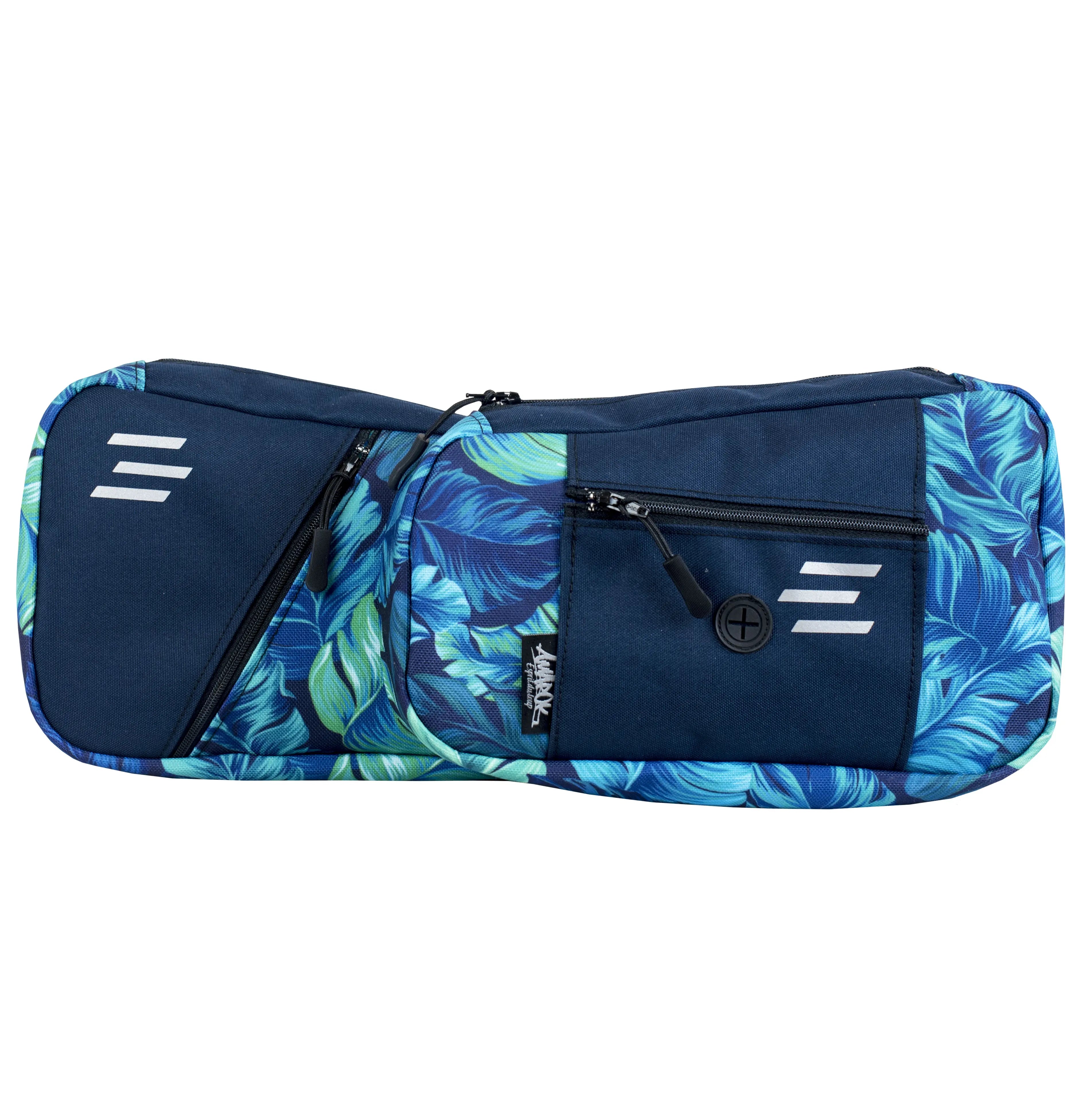 Vue avant des sacs pour chien Amarok – design réfléchissant, tissu robuste et fermetures éclair pratiques