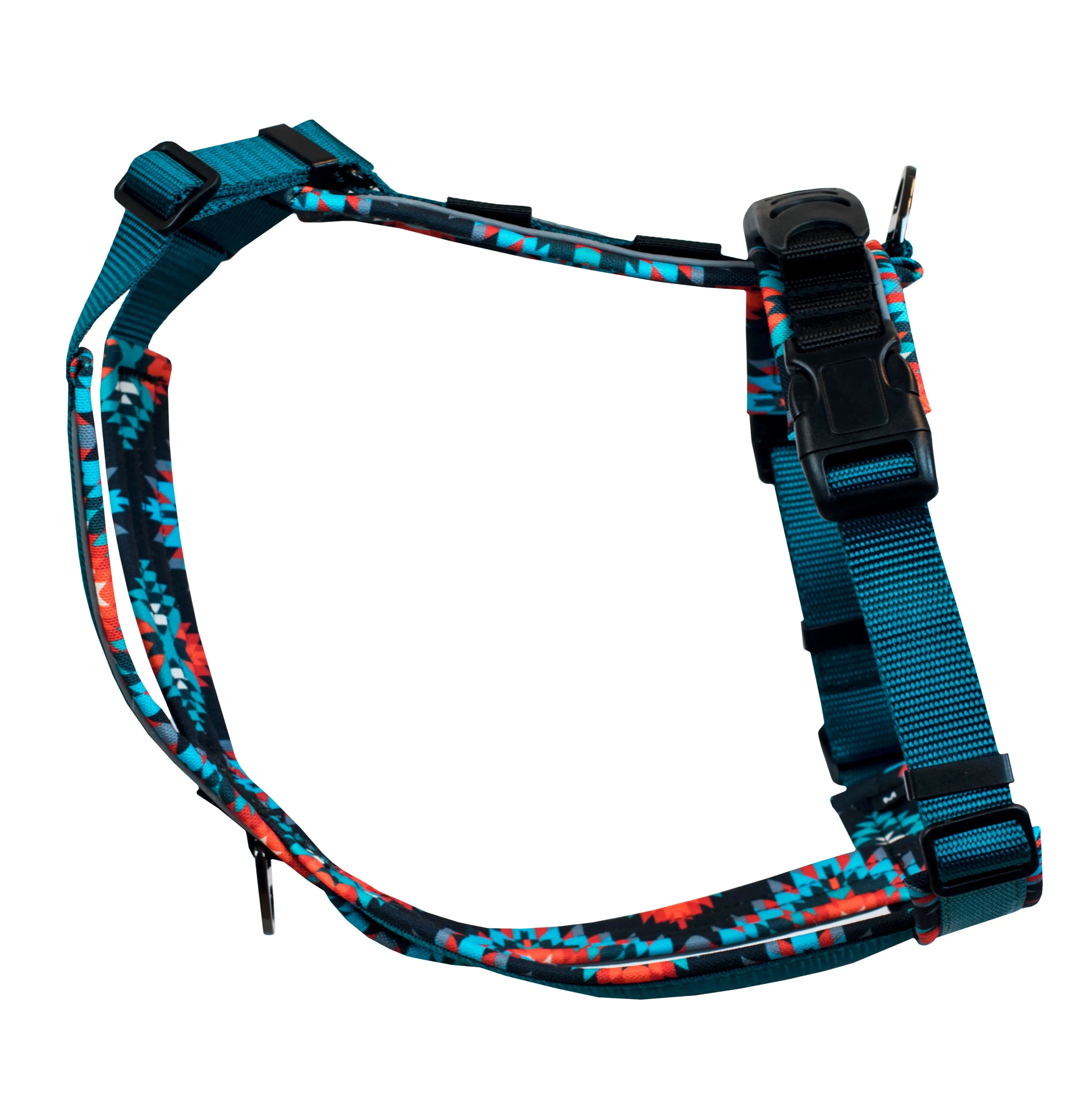 Side view of the Amarok Odyssey harness in the Nomade collection– Y-shape structure and sturdy buckles