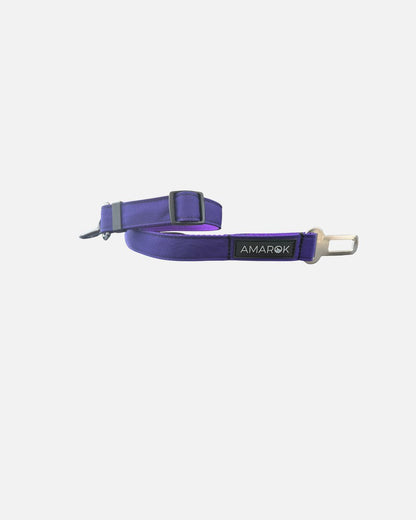 Laisse de sécurité pour chien Amarok Aurora, couleur violet foncé, en matériau durable et imperméable, idéale pour les promenades sécurisées.