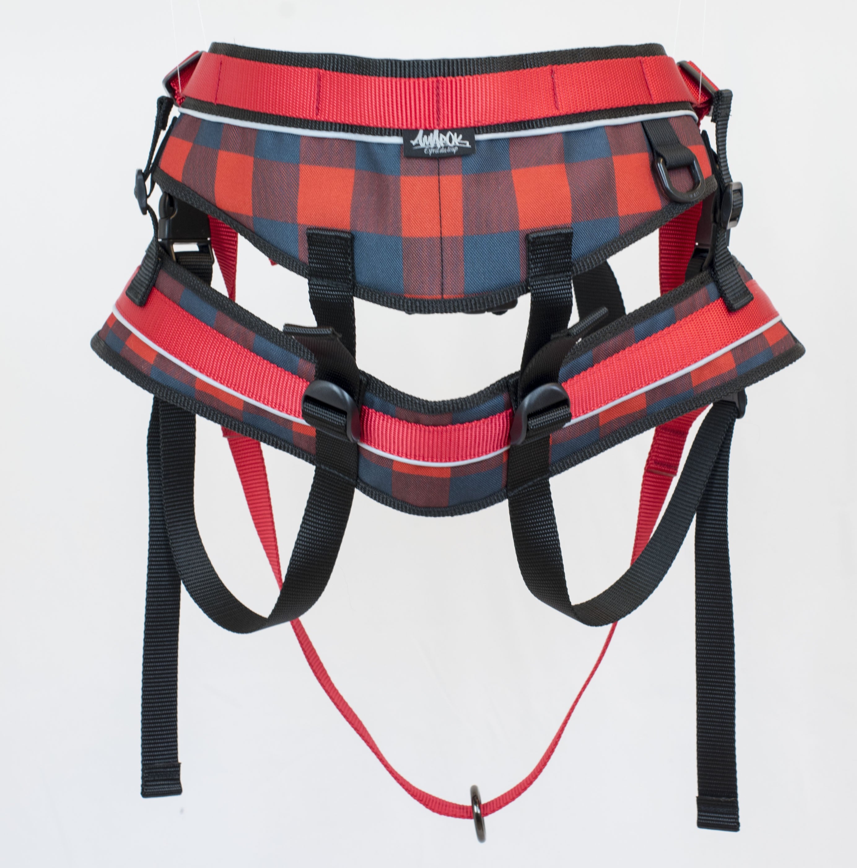 Ceinture de traction canicross de la collection Bûcheron. Aux couleur rouge et noir, vue de dos. 